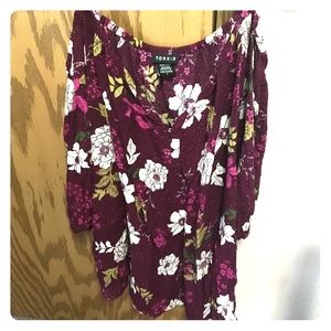 Torrid Size 1 shirt with shoulder slit